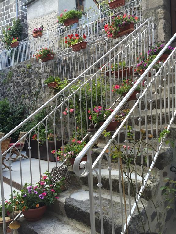 L'Escale De Camille Ξενοδοχείο Murat  Εξωτερικό φωτογραφία